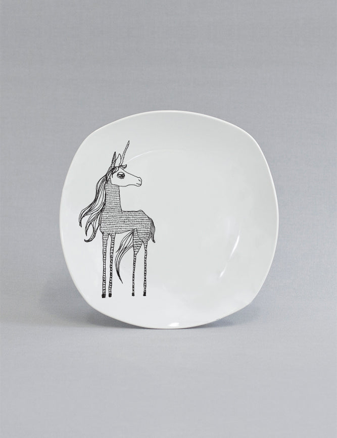 “Amalthea” Dessert Plate